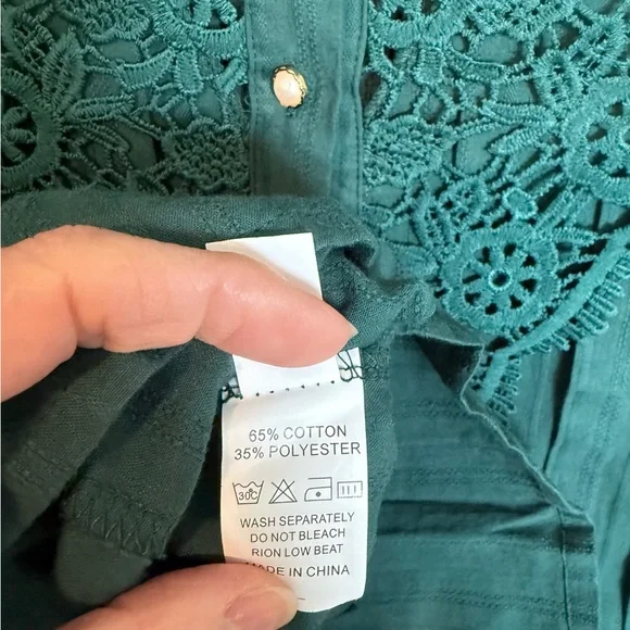 Chic Forest Green Lace Blouse - Picture 3 of 7